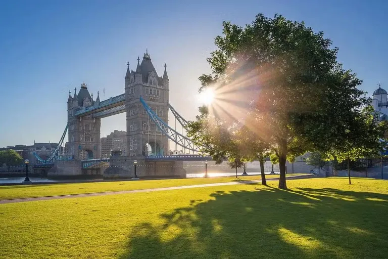 Park by the London Tower Bridge.