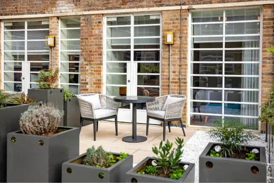 One Bedroom Apartment Courtyard