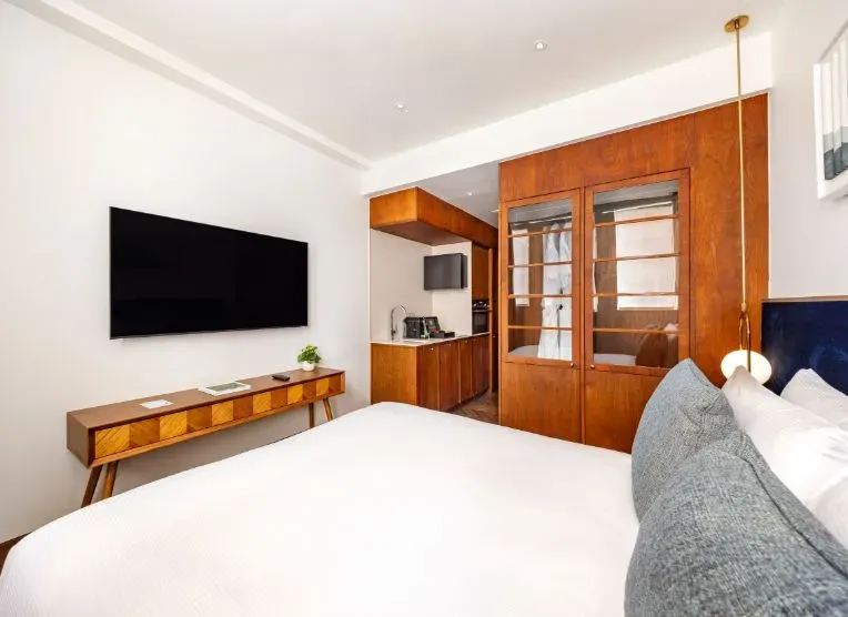 Cozy Historic Studio