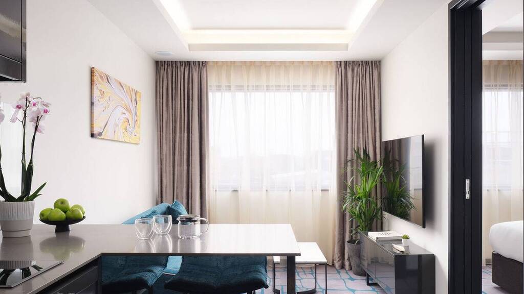 Premium One-Bedroom Terrace